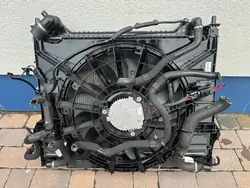 RANGE ROVER VELAR 2.0 Complete Radiators HK838005DB