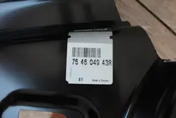 OEM 764604943R Bas de Côté Droit pour Renault Clio IV