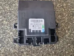 Mukavuusmoduuli OEM 1648200485 Mercedes-Benz M-Classille
