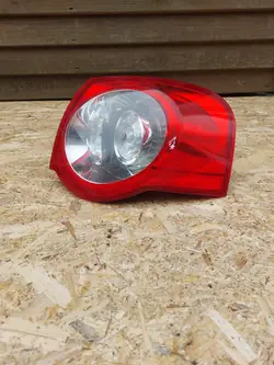 VW GOLF VI PLUS 1.6 TDI Lámpara Trasera Derecha