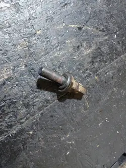 Tornillo de polea cigüeñal OEM 11231709037 BMW 5 E34