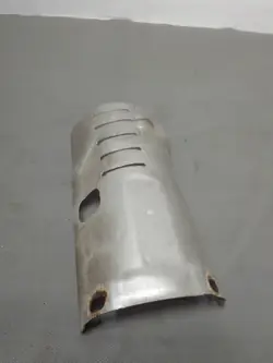 Värmeskydd OEM 3422279 för Jeep Grand Cherokee WK2