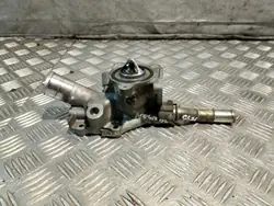 Termostaatin kotelo OEM 15A13D526 Mazda 6 III:lle