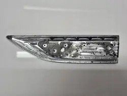 OEM 2GA853688C VW T-ROC Etu-oikea lokasuojan kyltti