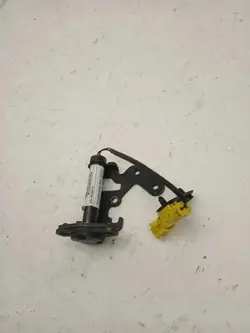 BMW X5 F15/F85 motorhuvegnagelpatron OEM 7326020