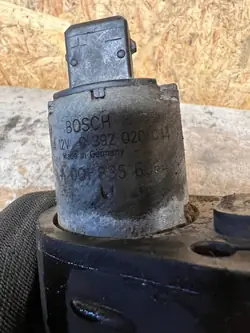 Pompe de circulation d'eau Mercedes ML W163 A0018356064