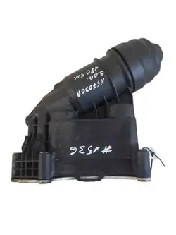 BMW Öljysuodattimen kiinnike OEM 780006605 5-sarja F10/F11
