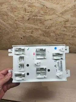 Módulo Confort Jeep OEM P68193350AB - Usado