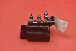 Jousitusjakaja OEM 4KE616013A Audi E-Tronille