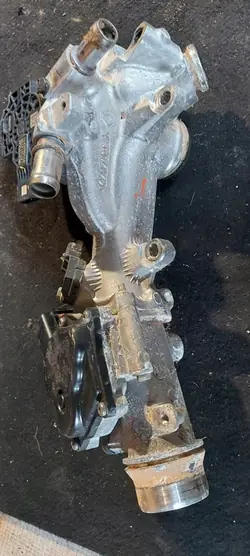 Elektrische Drosselklappe Renault Duster Logan Sandero 1.5 Blue DCI OEM