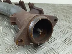 Jeep Grand Cherokee Pakoputken keräin OEM 05038536AD