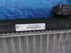 Radiateur d'eau VW Passat B6 1.6 FSI