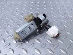 Moteur de siège avant droit Cadillac ATS OEM 6004RA3260