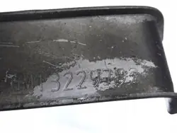 Pakoputken kiinnike OEM 13229792 Opel Insignialle