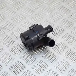 Vattenpump Audi A4 Avant 2.0 TDI 5G0965561