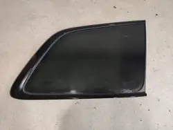 Volvo XC90 bakre höger sidoruta OEM 32368092
