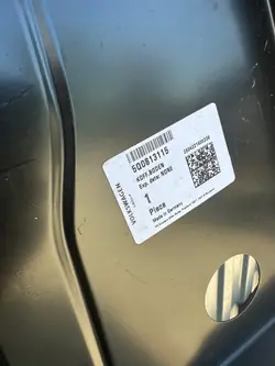 Panneau de plancher de coffre OEM 5Q0813115 - État utilisé