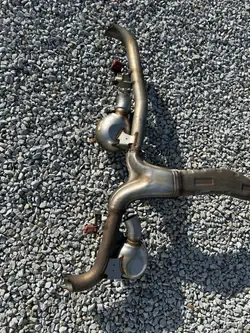 Avgashögtalare OEM 4M8253411 för Lamborghini Urus