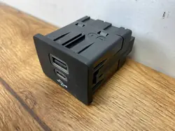 Prise USB Ford Mustang VII OEM PC3T14F014ACP