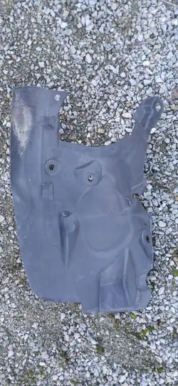 Aile arrière droite d'occasion OEM 638427142 Renault Clio IV
