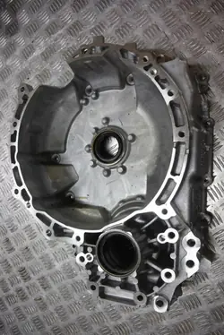 FORD RFJM5P-7976-DE främre växellådshus