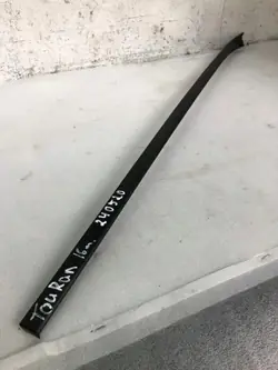 Protège-par-brise VW TOURAN (5T1) OEM 5TA854327