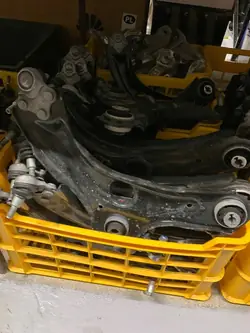 BRACCIO DI CONTROLLO SINISTRO RENAULT CLIO V 545019665R