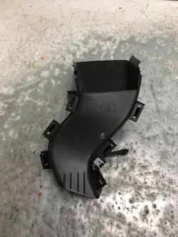 Bromsluftintag OEM 8046299 för BMW E82