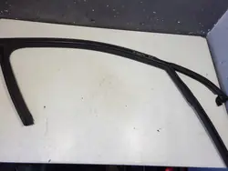 Peugeot 308 2019 Oikea ovenikkunalista OEM 9677893680