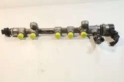 2014 Toyota Yaris Fuel Rail 1.4 D4D 0445214177