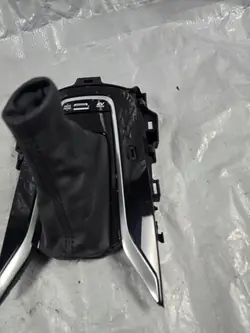 OEM 76P549-LH Vaihteenvalitsimen suojus Toyota Corolla E21