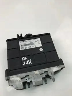 VW Vaihteistötietokone OEM 27211117 Polo 6N2:lle