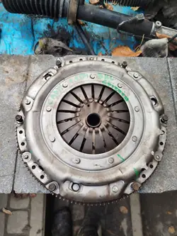 Kit de embreagem VW CADDY III 1.9L OEM 038105273D