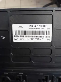 Calculateur de boîte VW Passat B5 1.6 01n927733dd