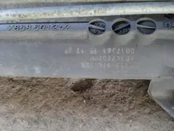 Audi A4 B7 Vaihteisto OEM 8E1422072P - Käytetty