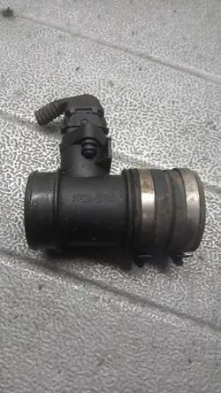 Luftmassenmesser Opel Agila 1.0B 00R 0280217123 5PIN