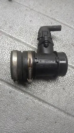 Capteur de débit d'air Opel Agila 1.0B 00R 0280217123 5PIN