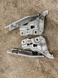 Audi Q3 Motorhuv Kåpor Vänster Höger OEM