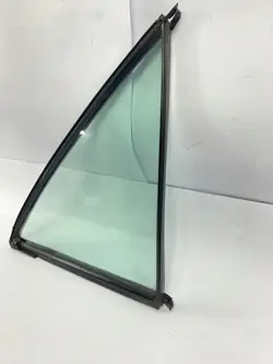 Vitre latérale arrière droite OEM 1247350624