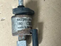 AUDI 2.0 TDI 2.7 TDI Polttoainepumppu Webasto 8K0261163C