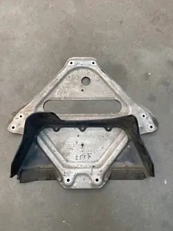 Couvercle Boîte Porsche OEM 98733118401 - Occasion