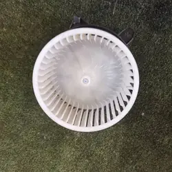 Tesla Model Y Verwarmingsventilator OEM 1679899-00-A
