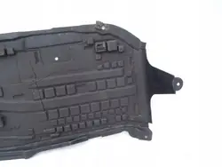 Placa de cobertura do motor Mercedes W169 W245 A1695201123