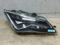 SEAT OE 5F1941008G Farol Dianteiro Direito