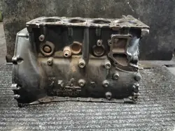Käytetty moottorilohko Mercedes W201 190 2.0D OEM
