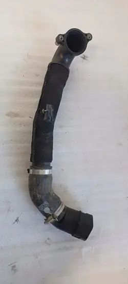 VW Ladeluftkühlerrohr OEM 04L145762CC Gebraucht