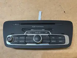 Painel de Rádio AUDI Q3 OEM - Peça Audi OE Usada