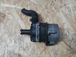 Vattenpump Mercedes AMG A0005000486