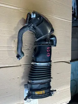 LUCHTINLAATPIJP MERCEDES W213 A6540902600 A6549053400