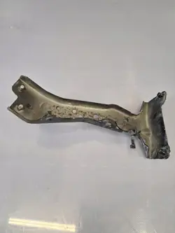 Support de garde-boue Audi A3 S3 droit avant OEM 8V0821167A